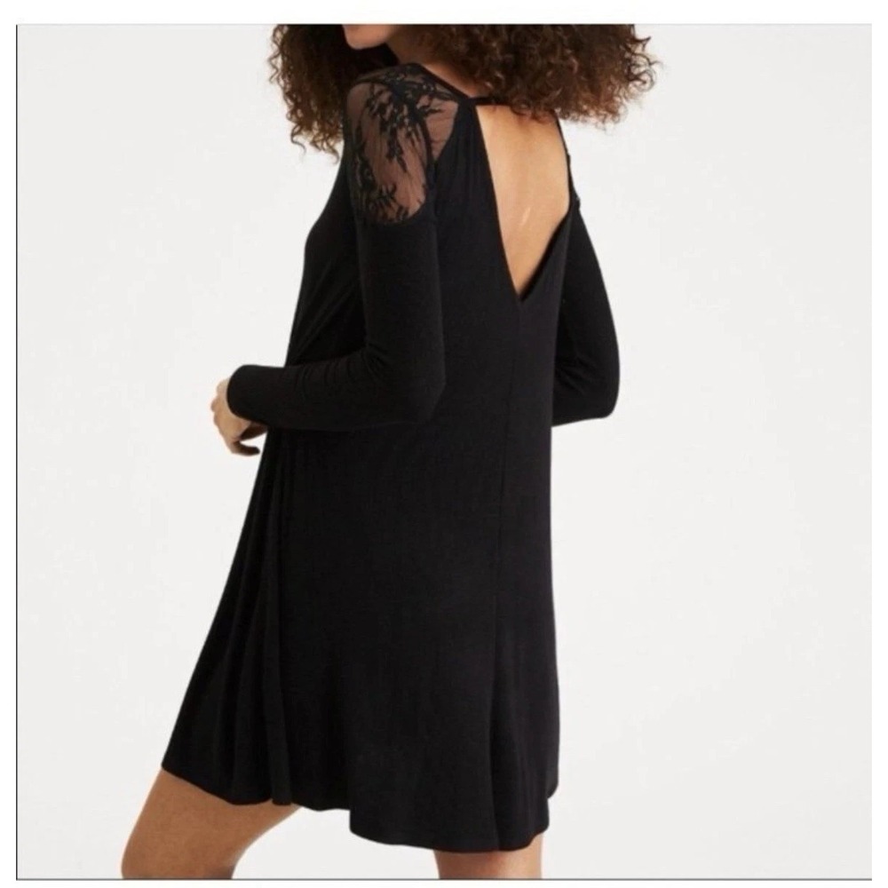 American Eagle Women's Ribbed Lace-Shoulder Long-Sleeve Swing Dress‎ Black XXS